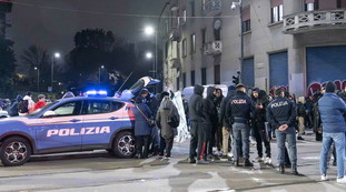 Chi sono quelli che hanno bruciato tutto: Corvetto, gli amici di Ramy vanno dalla piddina