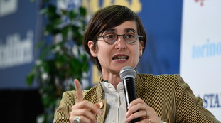 Maltrattava la sua ex: condannato a 4 anni. Caffo, il caso che imbarazza Chiara Valerioe la sinistra