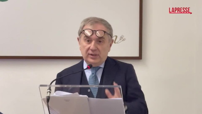 Santalucia entra, come lo accolgono le toghe: il segnale della 'guerra al governo'