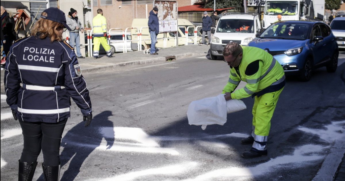 Caltanissetta, incidente stradale e disgrazia: morta bimba di 9 anni ...