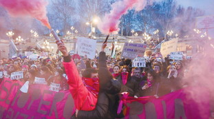 L'8 marzo, festa delle donne? Ecco lo scandaloso manifesto: cosa scordano le femministe