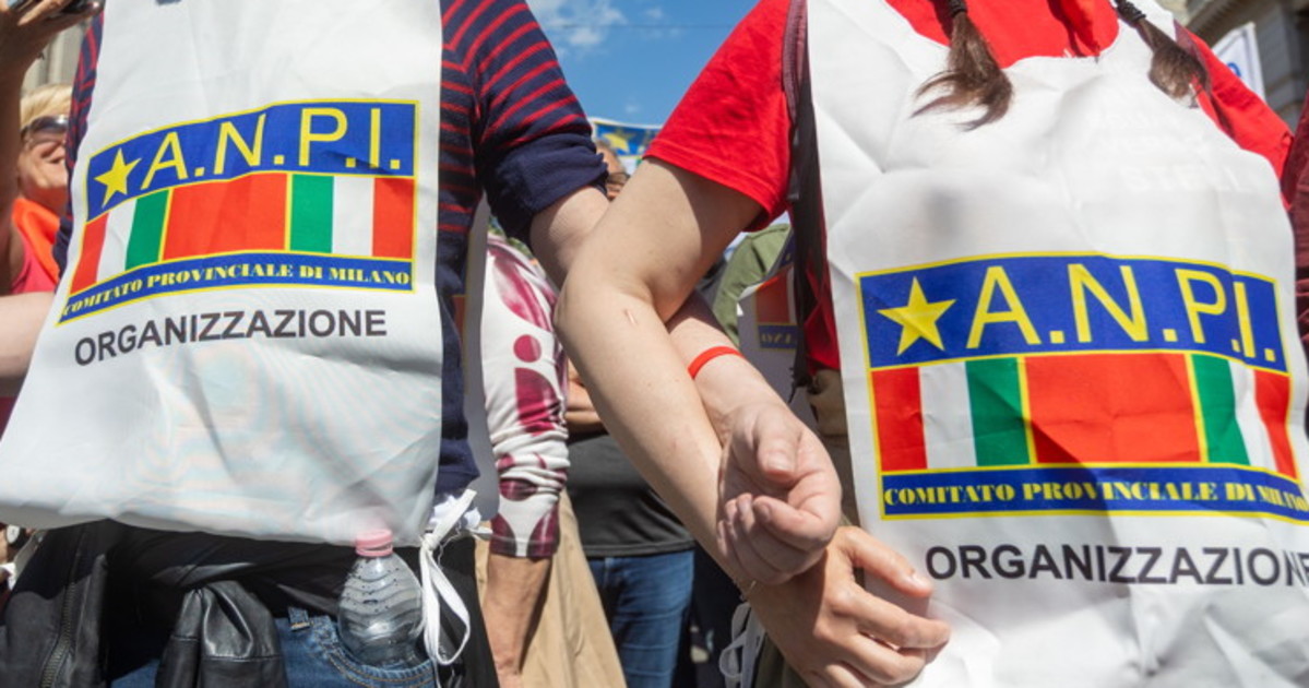 Anpi multa da 566 euro per aver occupato a Grosseto il suolo pubblico Anpi multa da 566 euro per aver occupato a Grosseto il suolo pubblico
