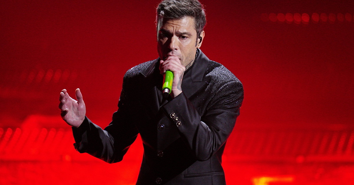 Fedez, "Scelte stupide": un clamoroso duetto Fedez, "Scelte stupide": un clamoroso duetto