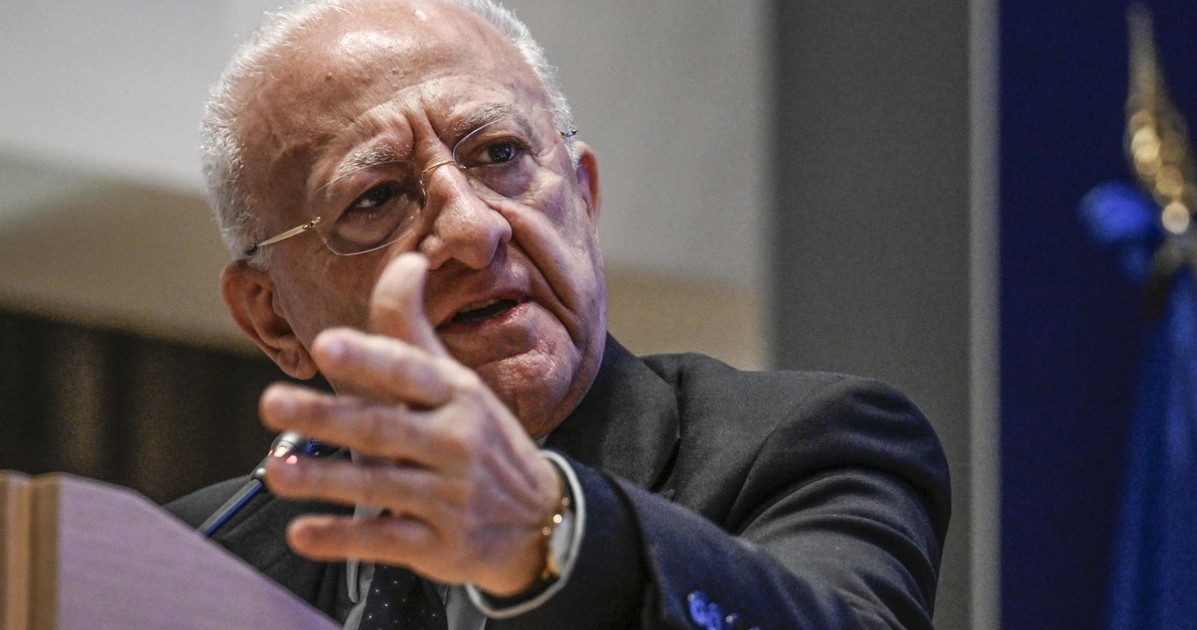 de luca bisogna essere imbecilli siluro su schlein e pd