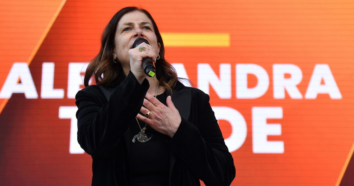 alessandra todde la picconata il m5s vede il sondaggio ed esulta