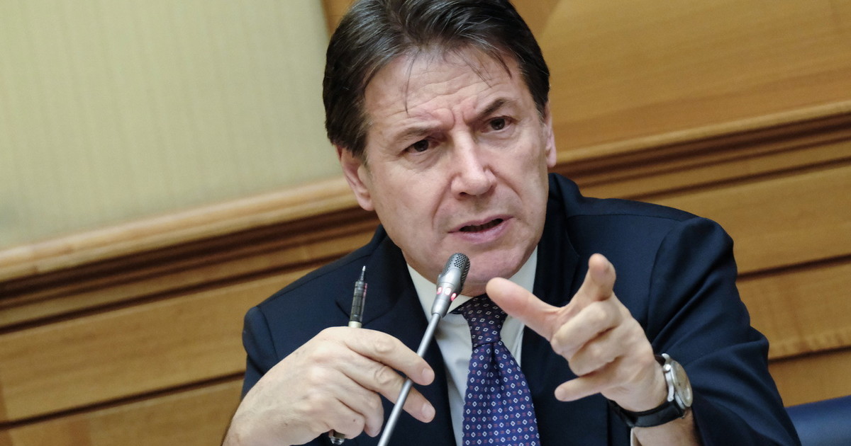 Il Pnrr di Conte ci indebita per 30 anni Il Pnrr di Conte ci indebita per 30 anni