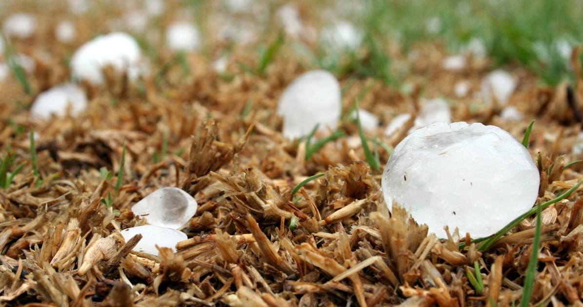 Meteo, "grandine e nubifragi": ore di paura, dove si abbatte la tempesta