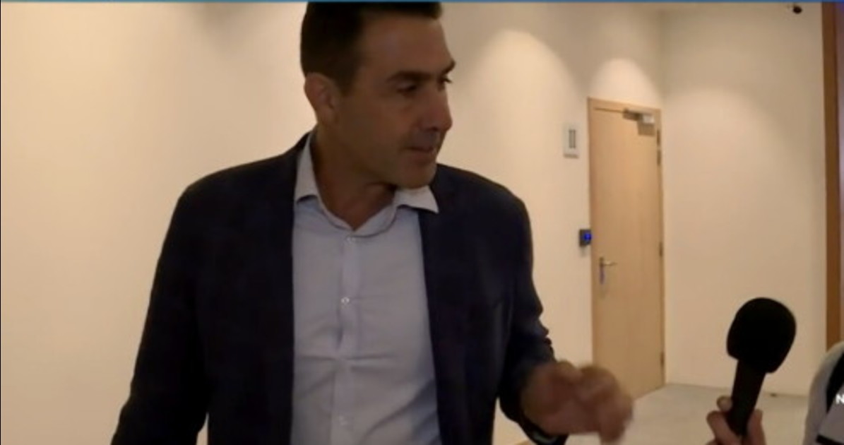 Vannacci sfotte Travaglio: "Ne aggiungiamo un altro. Prossimo, il mio intestino?"