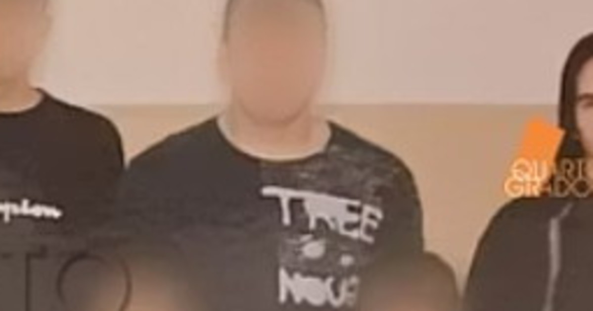 Andrea Sempio, nella foto di classe al liceo la soluzione del delitto di Garlasco? Andrea Sempio, nella foto di classe al liceo la soluzione del delitto di Garlasco?