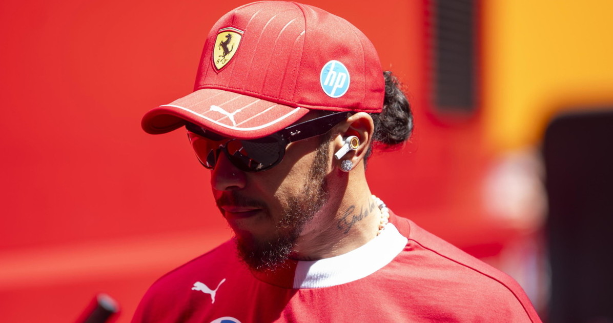 Lewis Hamilton, lo sfogo choc: "Sono inutile, la Ferrari dovrebbe cambiare pilota" Lewis Hamilton, lo sfogo choc: "Sono inutile, la Ferrari dovrebbe cambiare pilota"