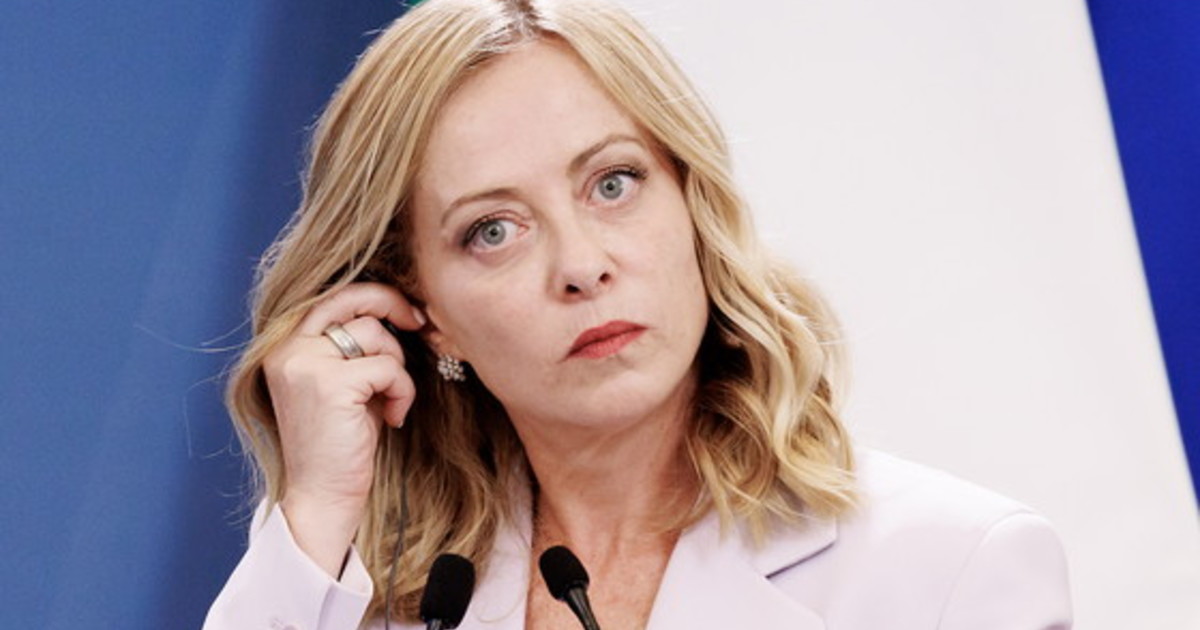 giorgia meloni lo sfogo sul caso almasri non sono alice nel paese delle meraviglie