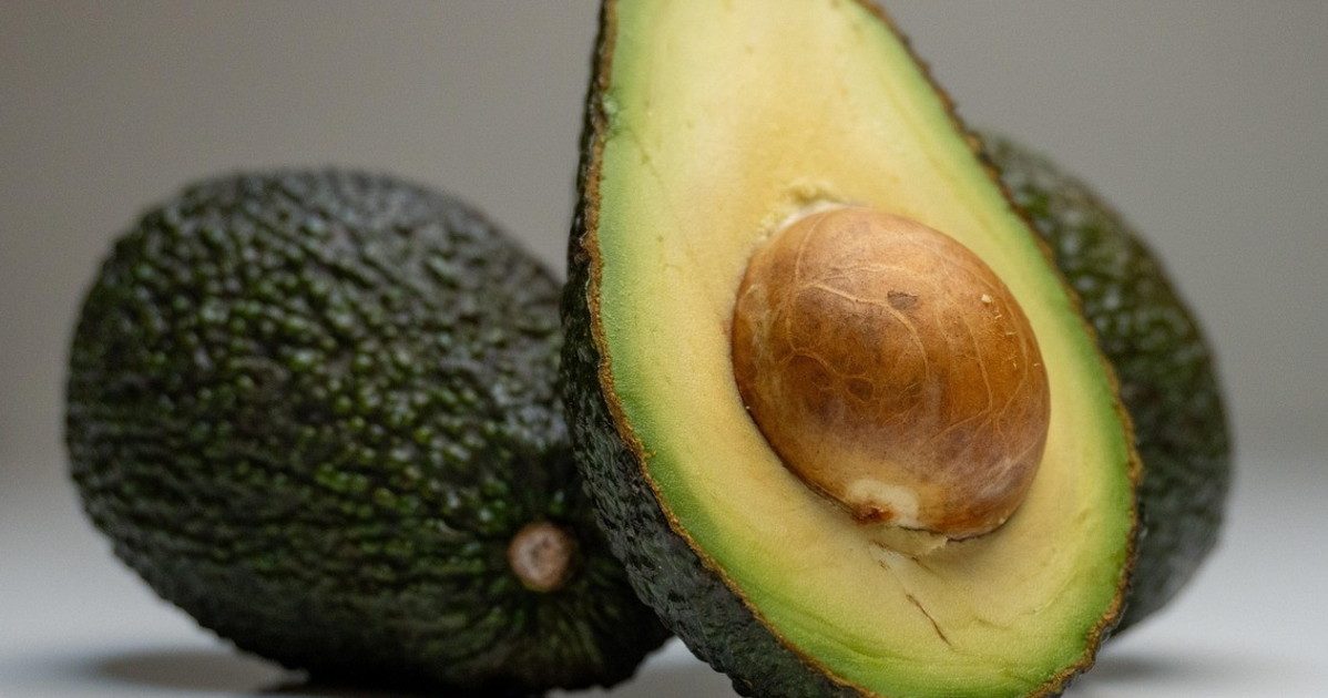 Avocado, "tossina botulinica": cosa va via dagli scaffali Avocado, "tossina botulinica": cosa va via dagli scaffali