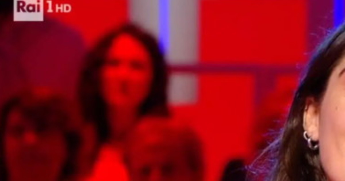 Reazione a Catena, avete visto Eleonora? Pubblico stregato: "Bellissima" Reazione a Catena, avete visto Eleonora? Pubblico stregato: "Bellissima"