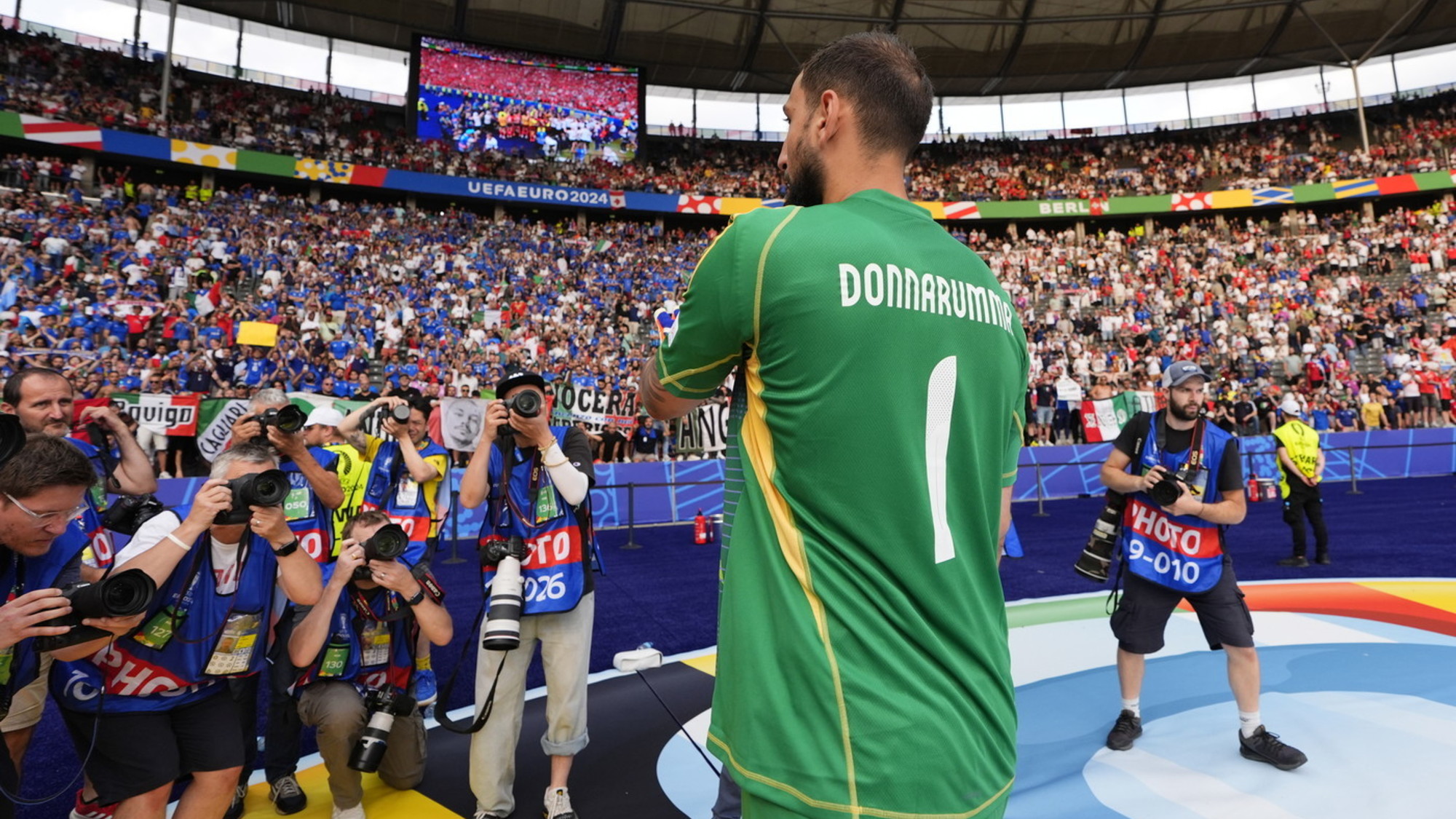 il psg secondo voi fa bene a liberarsi di donnarumma