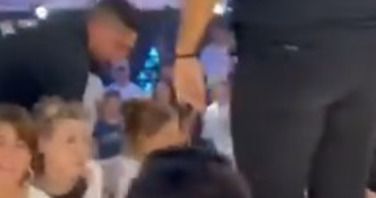 Imprevisto al Grande Fratello: chi fa irruzione sul palco