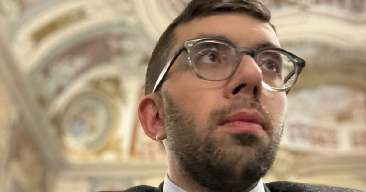 Varese, ira della Lega contro il consigliere Pd: "Utilizzo inappropriato tricolore"