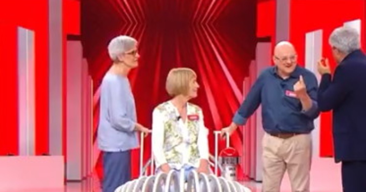 Reazione a Catena, Insegno e pubblico sotto choc: "Come avete fatto?". In diretta... Reazione a Catena, Insegno e pubblico sotto choc: "Come avete fatto?". In diretta...