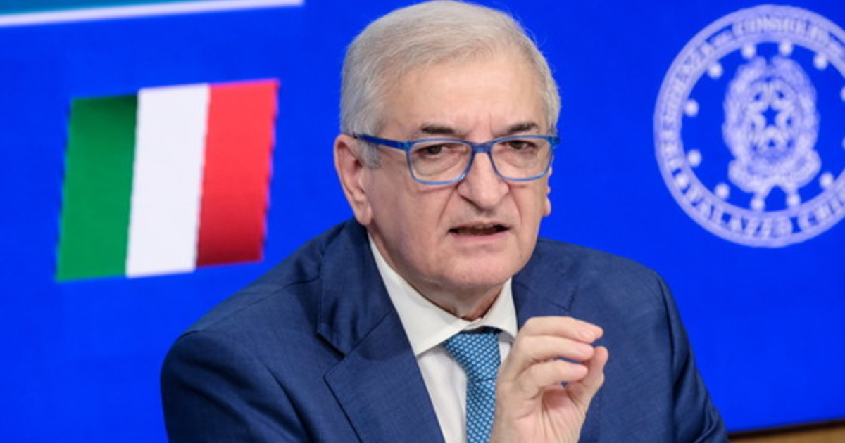 foti insorge contro putin da mosca toni inaccettabili