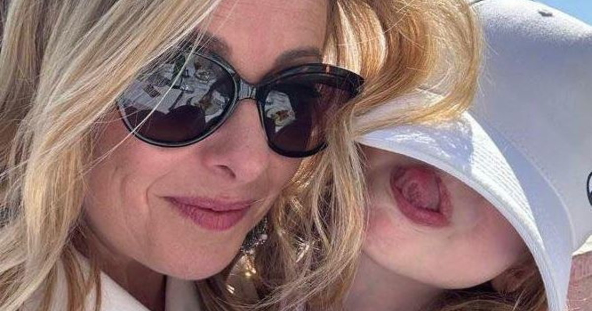 Ferragosto, gli auguri di Meloni con Ginevra. E spuntano due like inaspettati