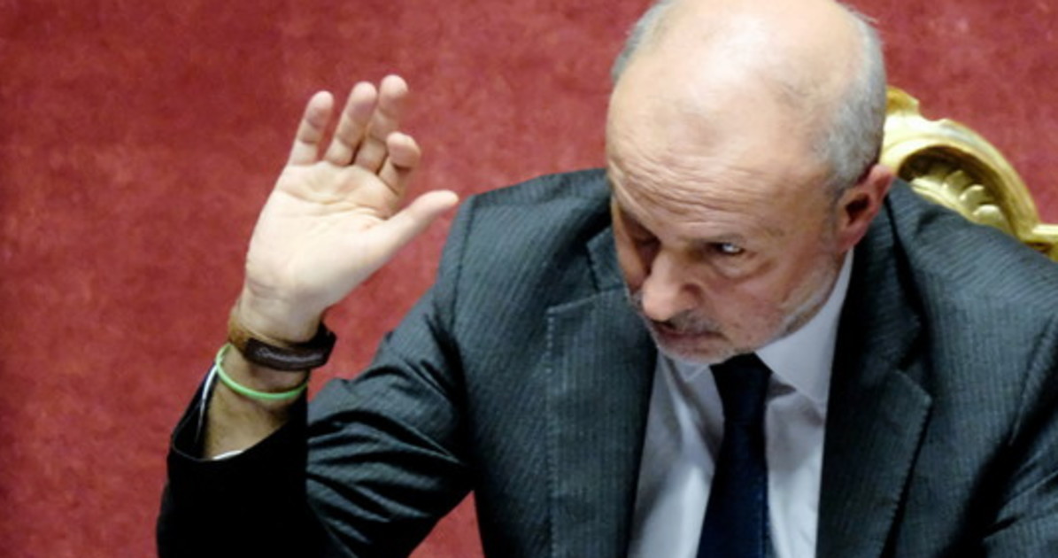 Schillaci, stop alle polemiche: revocata la commissione vaccini