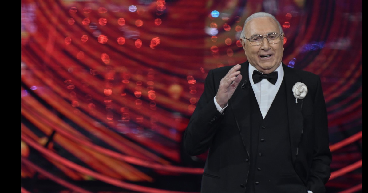 Pippo Baudo, camera ardente, funerale e palinsesti cambiati: tutto ciò che c Pippo Baudo, camera ardente, funerale e palinsesti cambiati: tutto ciò che c