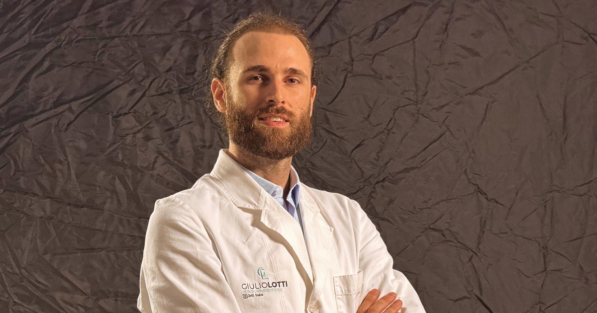 Truffe estetiche, dr. Giulio Lotti: "Ecco perché il gel non elimina i buchi della cellulite" Truffe estetiche, dr. Giulio Lotti: "Ecco perché il gel non elimina i buchi della cellulite"
