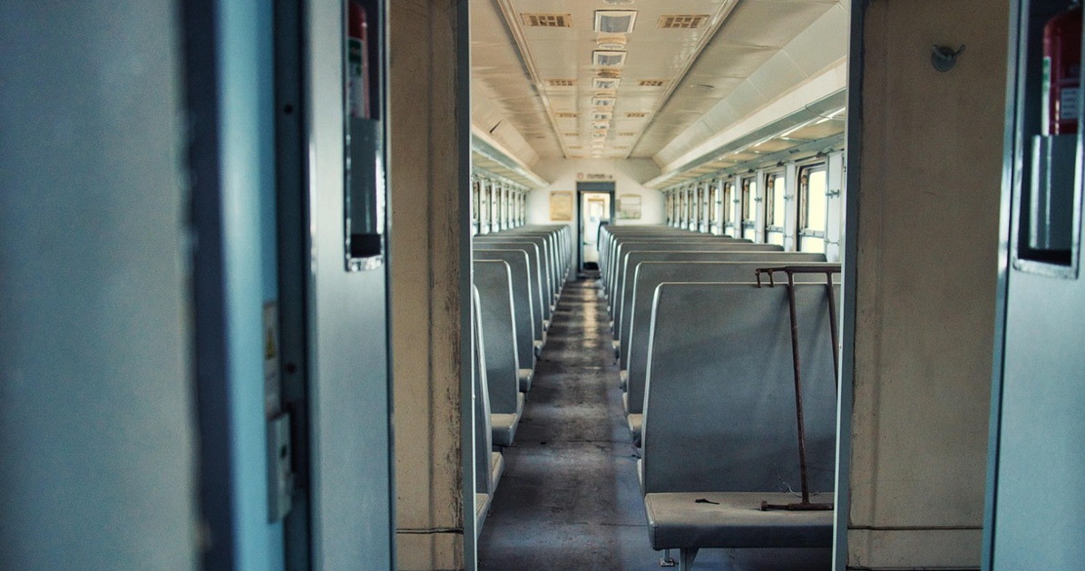 Termoli, fuori dal treno perché senza biglietto? Prende a testate l