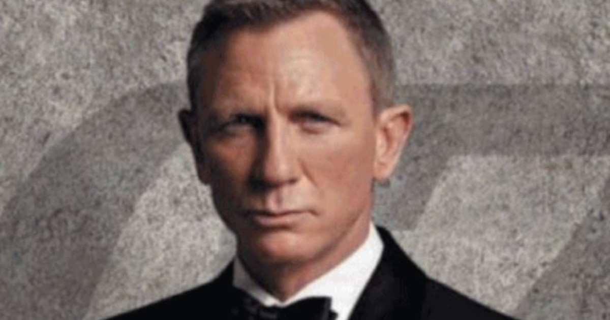 Per favore non toccate James Bond