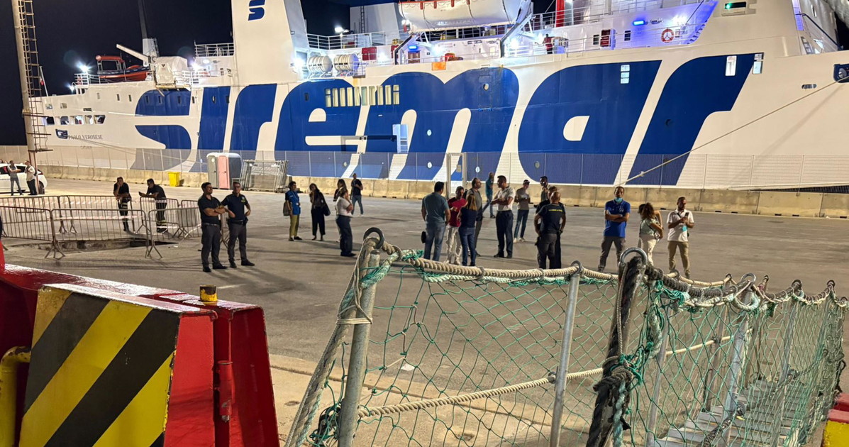 Ong Mediterranea sfida il governo e porta i migranti a Trapani