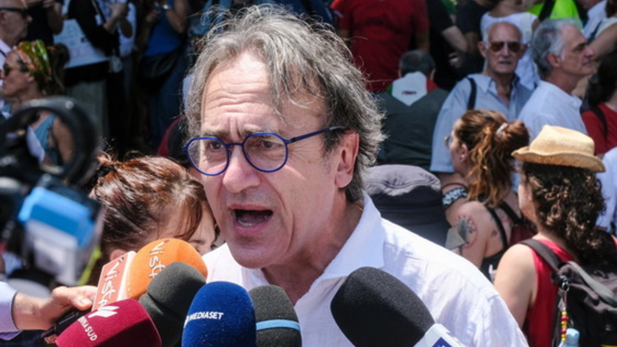 avs contro pd e 5s il centrosinistra si divider224