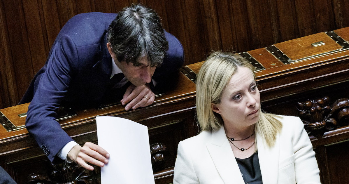 Donzelli, "invece di difendere l