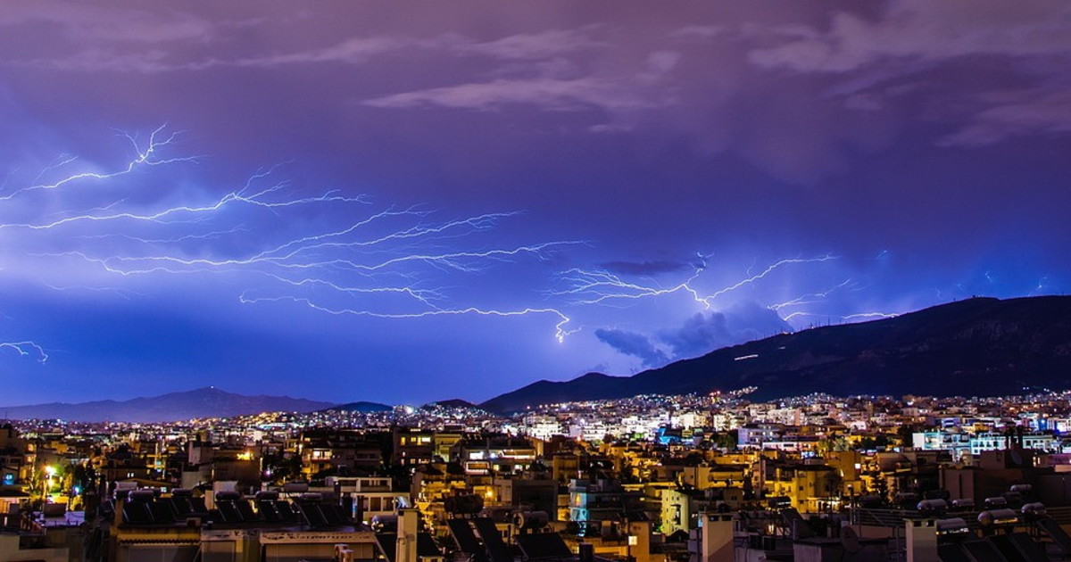 Meteo Giuliacci: "Eventi estremi", chi avrà il weekend rovinato Meteo Giuliacci: "Eventi estremi", chi avrà il weekend rovinato