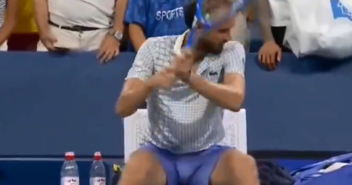 Medvedev, quanto gli costa la sfuriata agli Us Open: multa da capogiro Medvedev, quanto gli costa la sfuriata agli Us Open: multa da capogiro