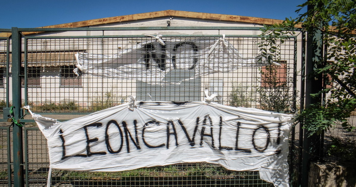 leoncavallo comune di milano e pd regalano una nuova sede rivolta indecenza porcata