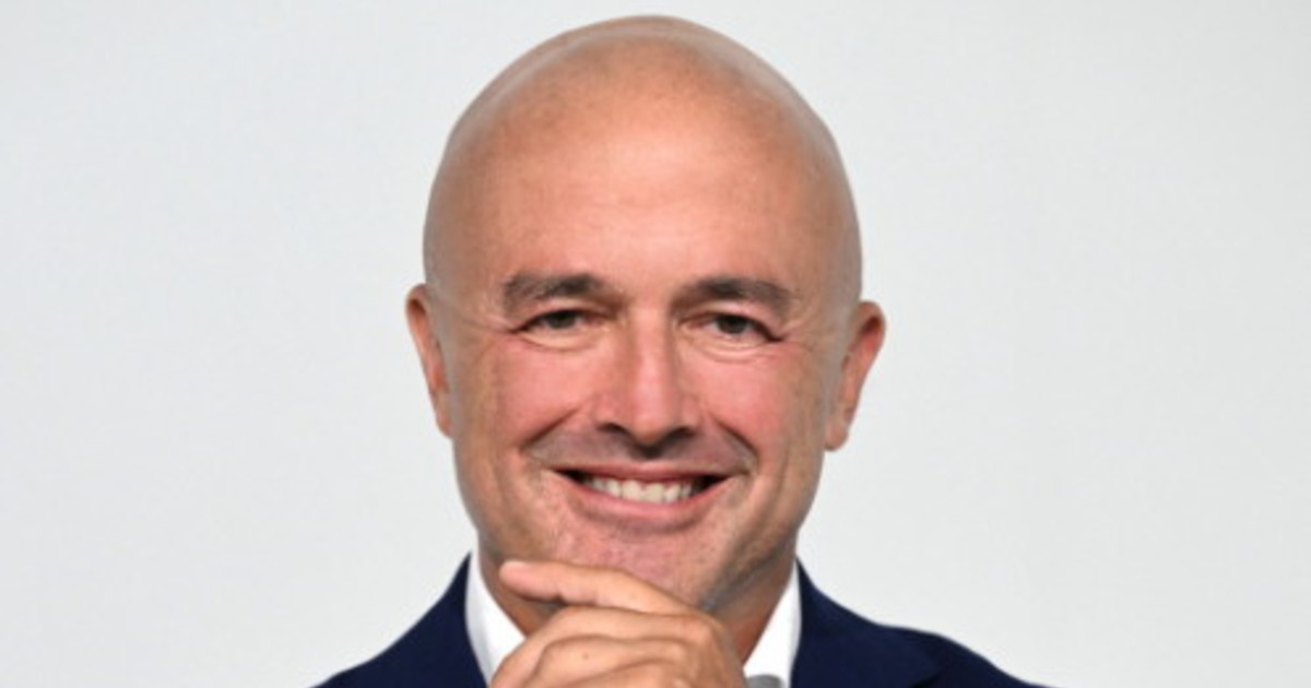 gianluigi nuzzi debutta al pomeriggio con dentro la notizia