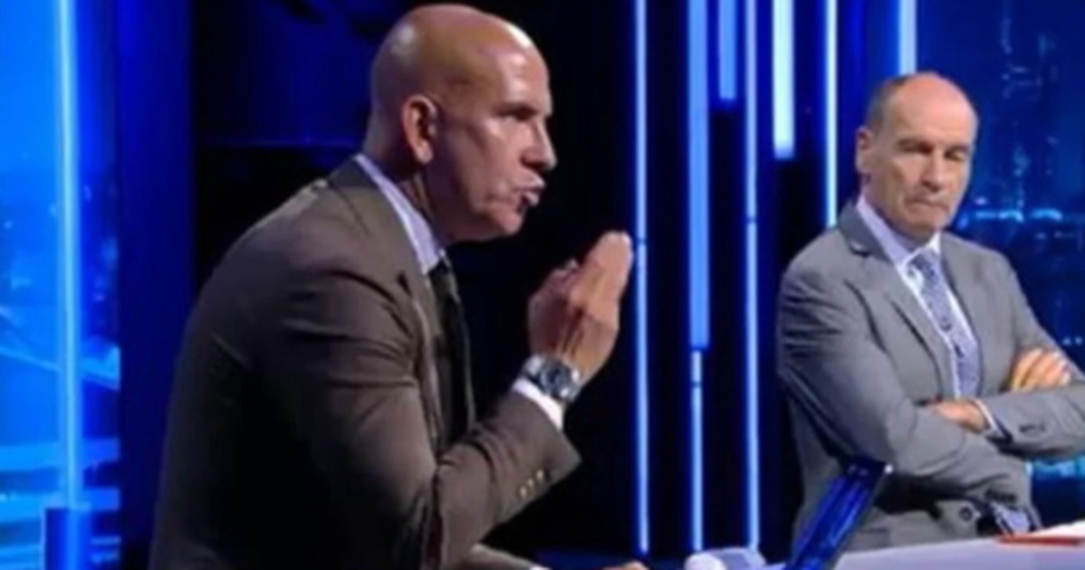 Paolo Di Canio fa a pezzi l Paolo Di Canio fa a pezzi l