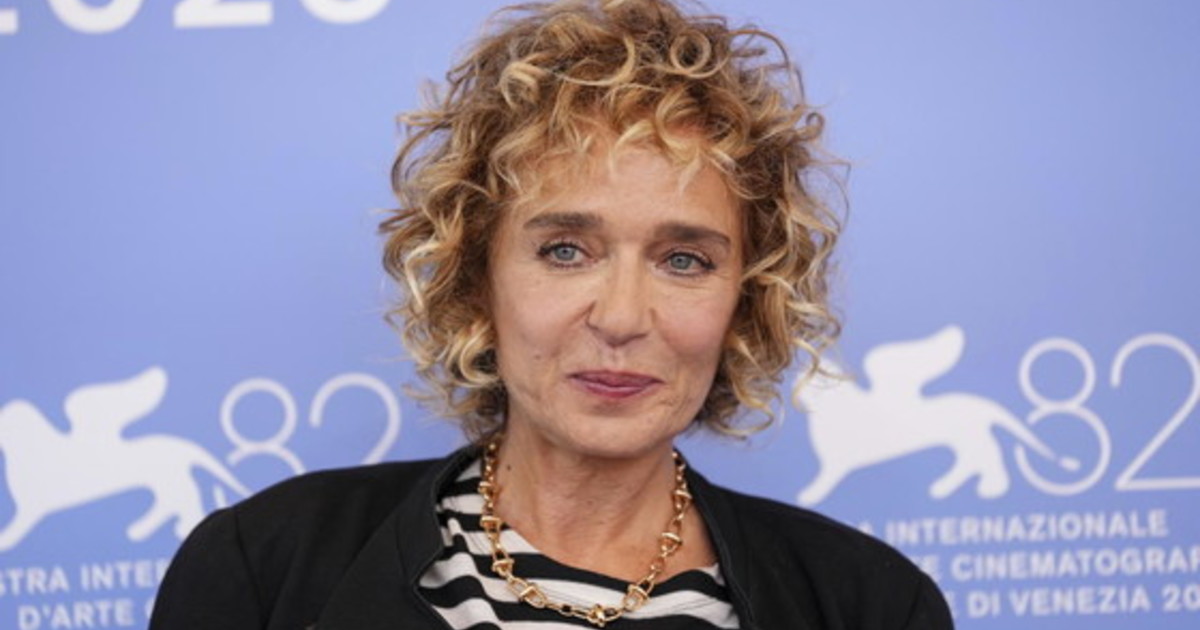 BARBARA RONCHI E VALERIA GOLINO NEL FILM “ELISA” BARBARA RONCHI E VALERIA GOLINO NEL FILM “ELISA”
