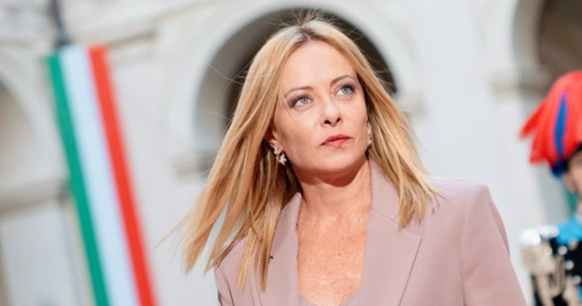 Meloni avverte sinistra e centri sociali: "Combatteremo le zone franche" Meloni avverte sinistra e centri sociali: "Combatteremo le zone franche"