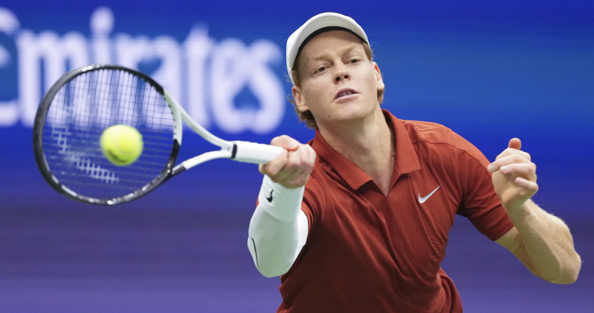 Sinner schiacciato da Alcaraz, lo spagnolo si prende Us Open e numero 1 al mondo Sinner schiacciato da Alcaraz, lo spagnolo si prende Us Open e numero 1 al mondo