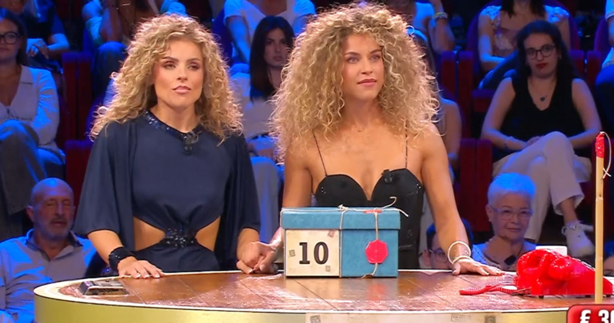 Affari tuoi, ormone impazzito per le gemelle Giorgia e Chiara: "Mi sono innamorato"