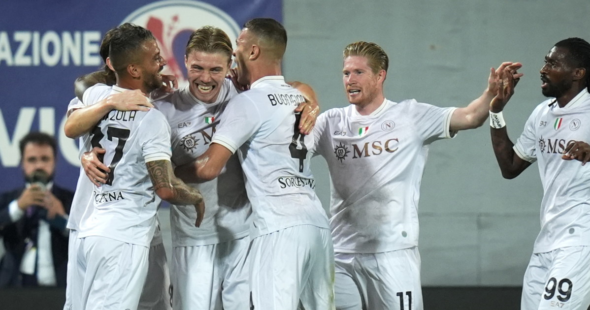 Napoli, Fiorentina sconfitta 3 a 1: il rigore di De Bruyne apre le danze