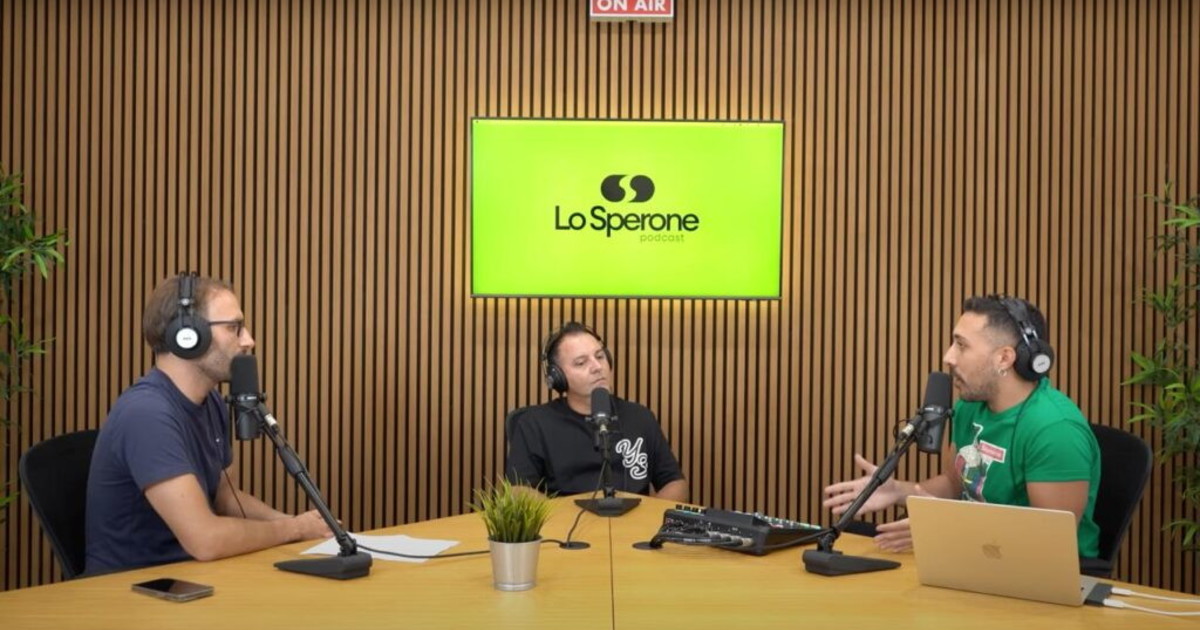 Il figlio di Riina: "Io come i bimbi di Gaza". Fdi insorge: "Via il podcast" Il figlio di Riina: "Io come i bimbi di Gaza". Fdi insorge: "Via il podcast"