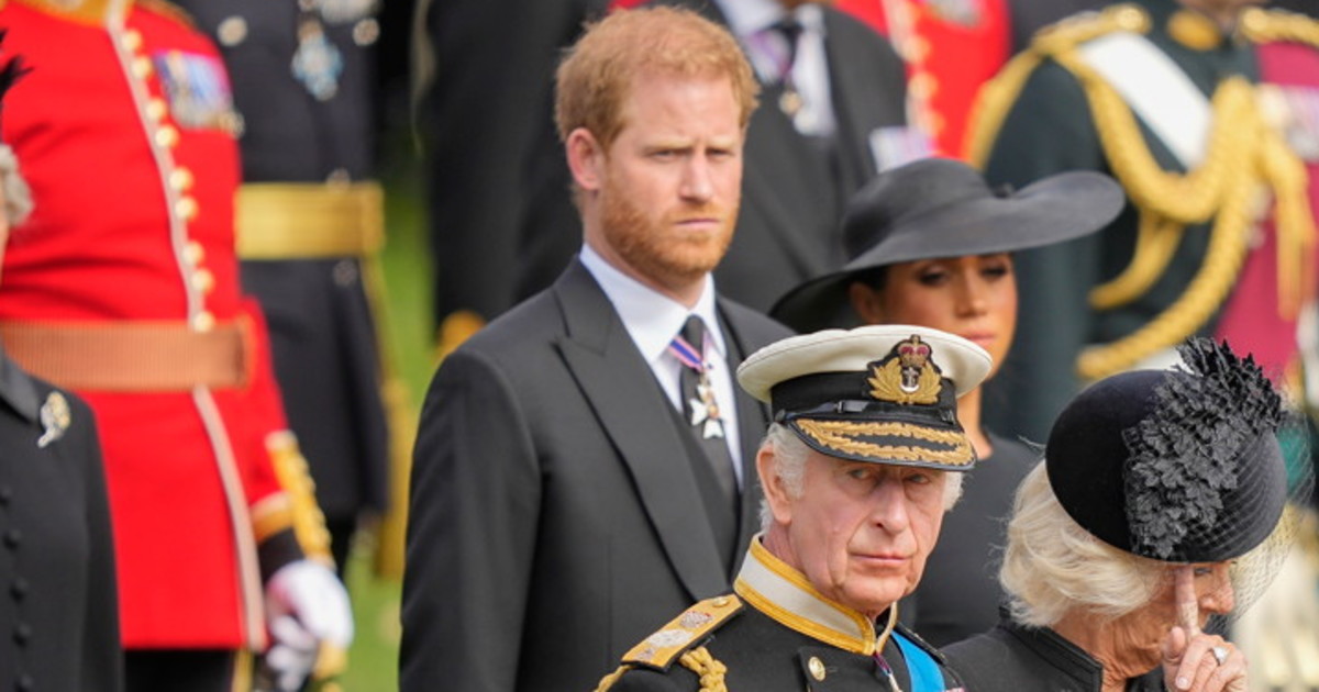 Principe Harry spianato da Re Carlo, il retroscena: "È stato molto chiaro"