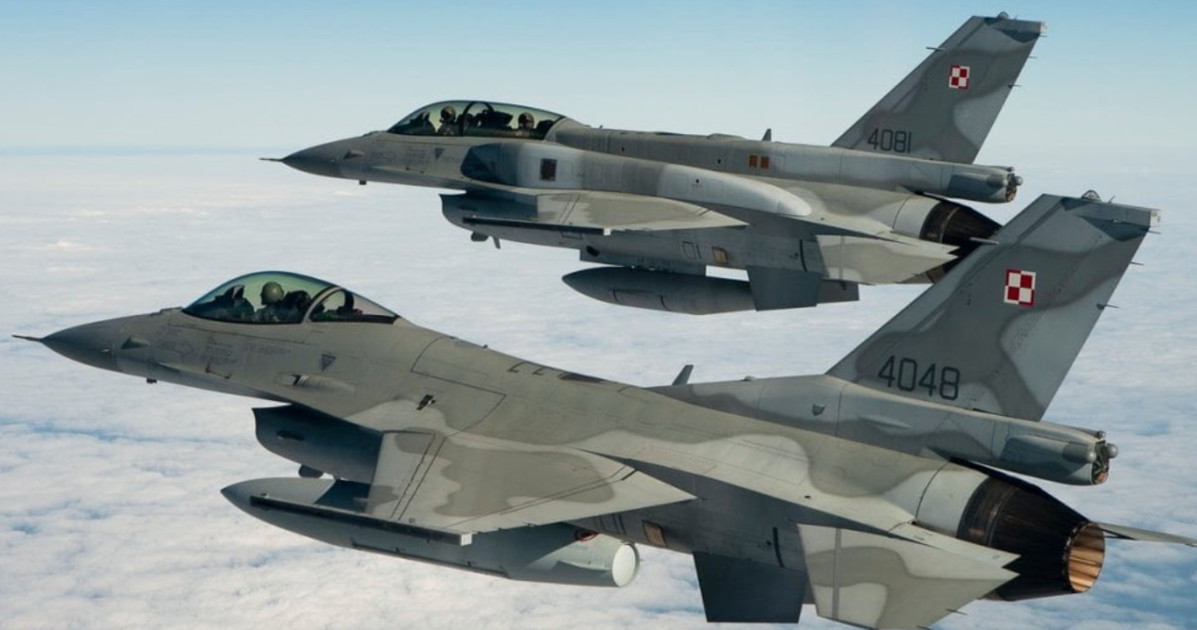 Polonia, decollano due caccia F 16: nuovo allarme nei cieli europei