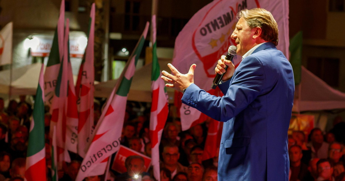 Tridico disperato: "Se vinco via il bollo auto"