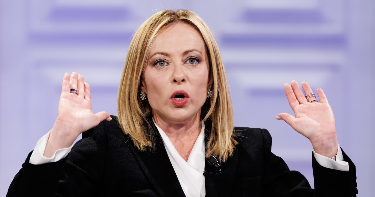 Giorgia Meloni a Porta a Porta: "Io denunciata alla Corte Penale ...