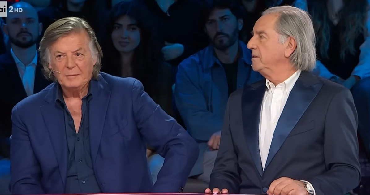 Adriano Panatta irride Paolo Bertolucci: "Com Adriano Panatta irride Paolo Bertolucci: "Com
