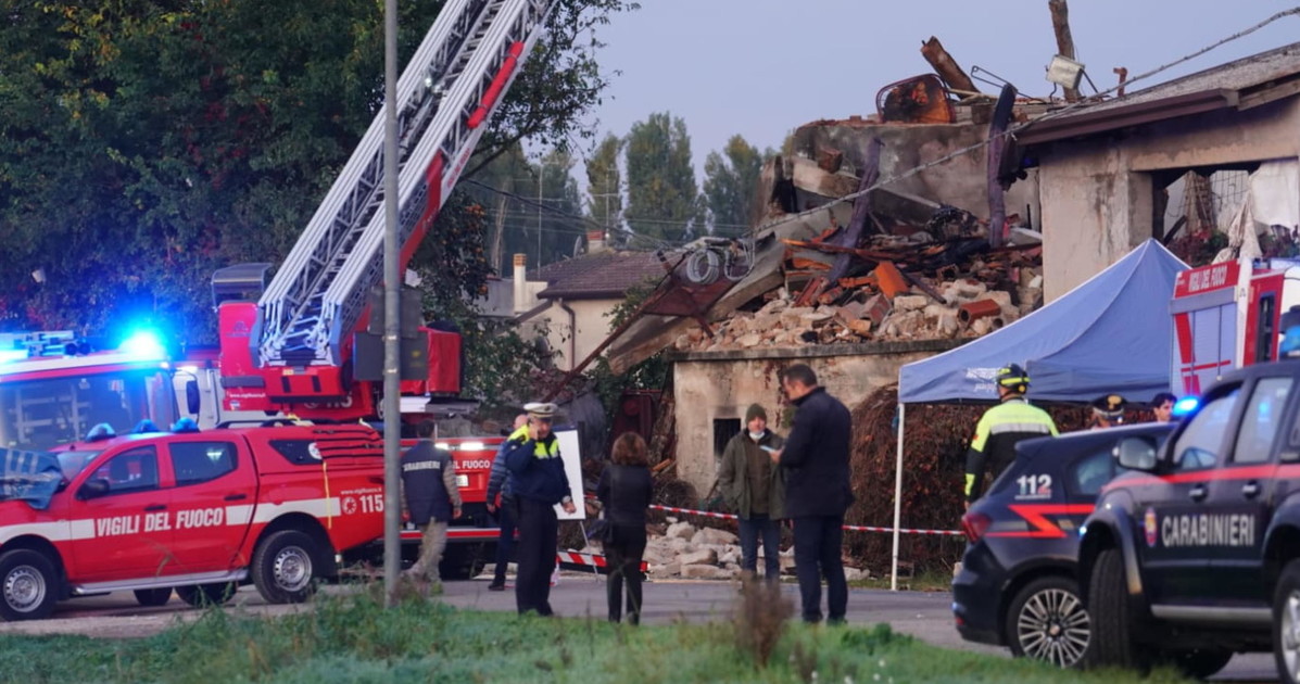 Verona, esplosione durante uno sgombero: strage di carabinieri, chi hanno fermato Verona, esplosione durante uno sgombero: strage di carabinieri, chi hanno fermato