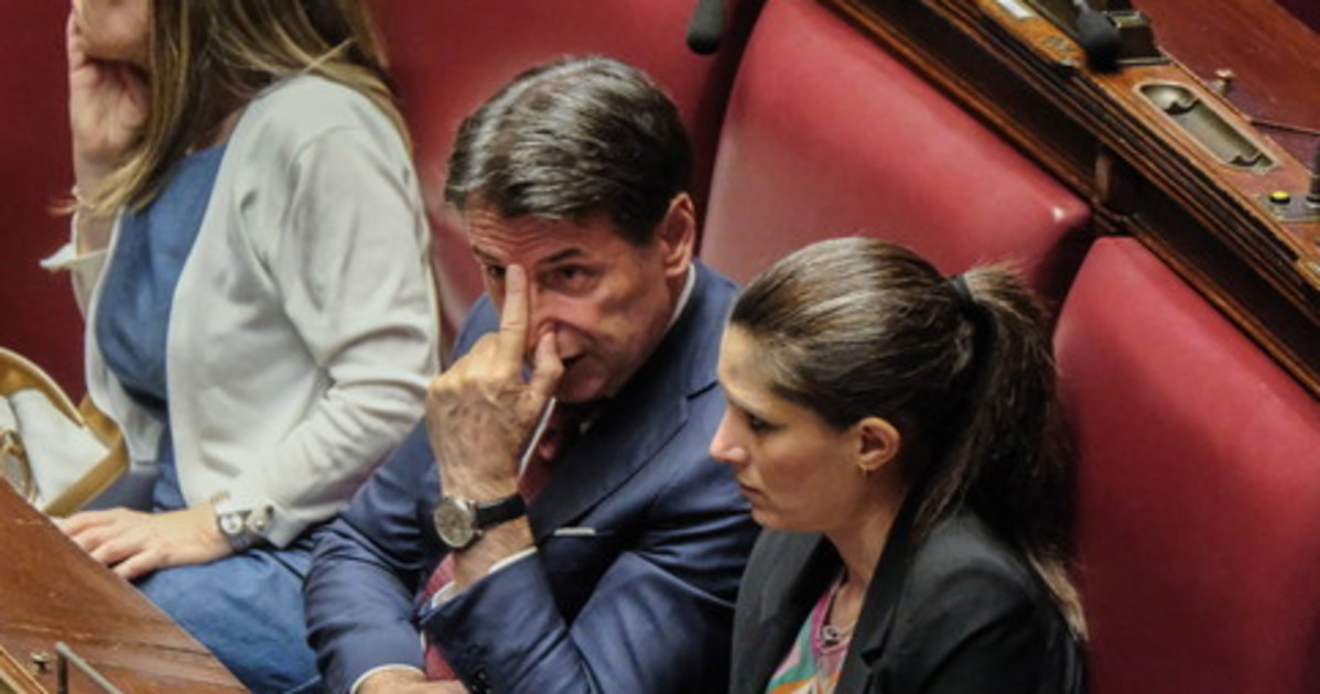 Appendino, le voci sulle dimissioni: come ribalta Conte e la sinistra Appendino, le voci sulle dimissioni: come ribalta Conte e la sinistra