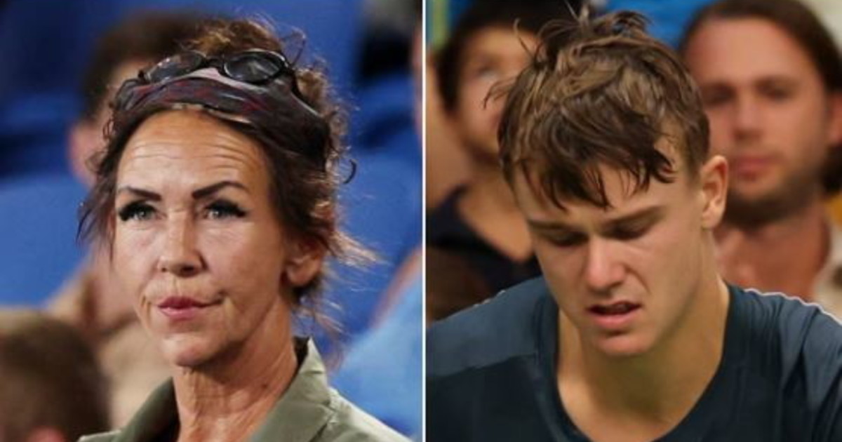 Holger Rune, la mamma svela il dramma del figlio: "Sta piangendo, terribile" Holger Rune, la mamma svela il dramma del figlio: "Sta piangendo, terribile"